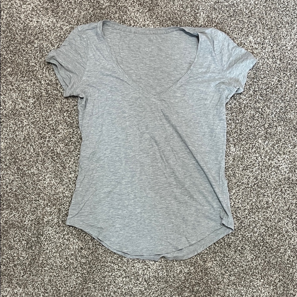 lululemon athletica Light Gray V-Neck Tee